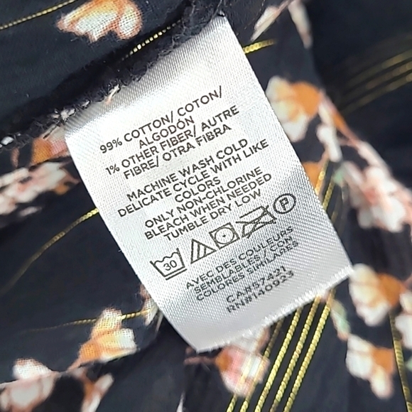 LOFT women's blouse. Black. Floral. Gold pinstripes.Size M. - Picture 7 of 7